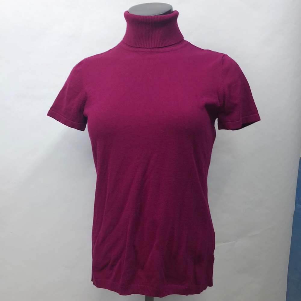 Women’s fuschia/purple shirt sleeve turtleneck sweater L
